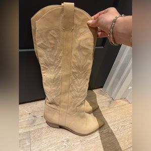 Dolce Vita Solei in Dune Nubuck